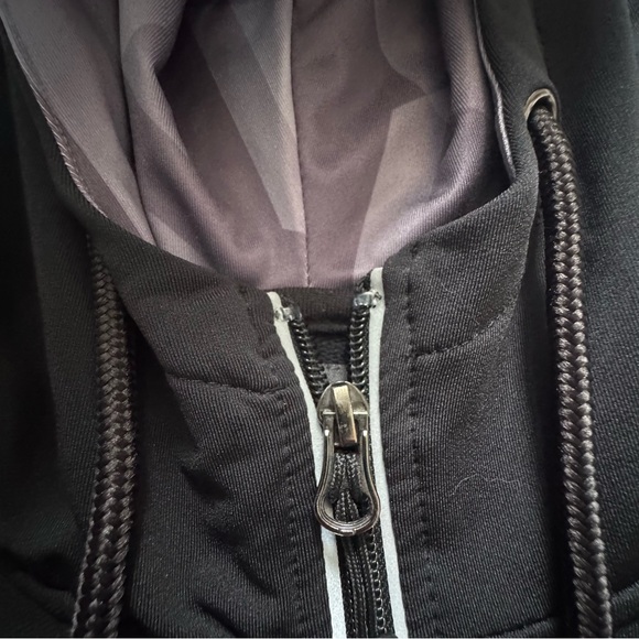 OrangeTheory Hoodie | Unisex | Medium | Black 1/4 Zip Pullover | Like New - Picture 8 of 13